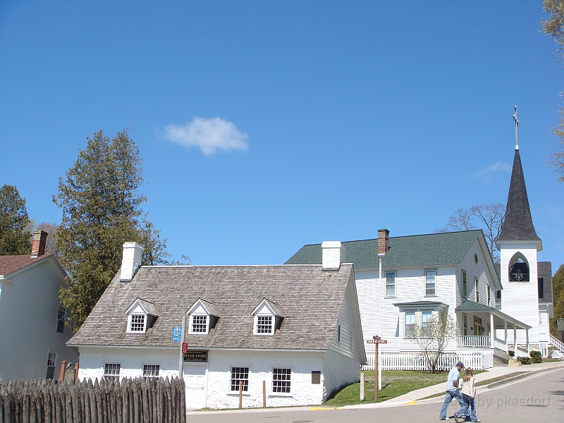 112 Memorial Day [2008 May 23].JPG - Scenes from Mackinac Island.